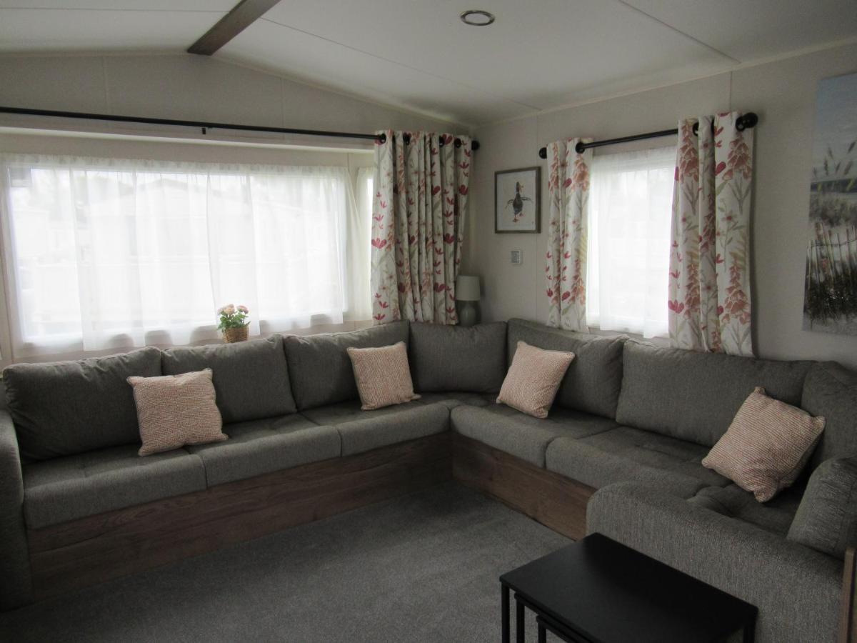 Chichester Lakeside Self-Catering Holiday Home מראה חיצוני תמונה